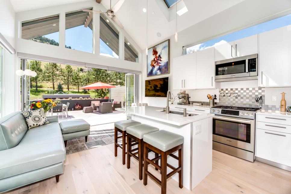 https://usfloorkb.com/wp-content/uploads/2020/06/Small-kitchen-remodeling-in-Mission-Viejo.jpeg